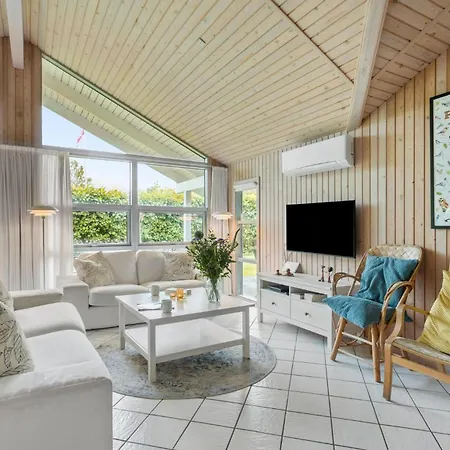 Gorgeous In With Sauna Holiday home